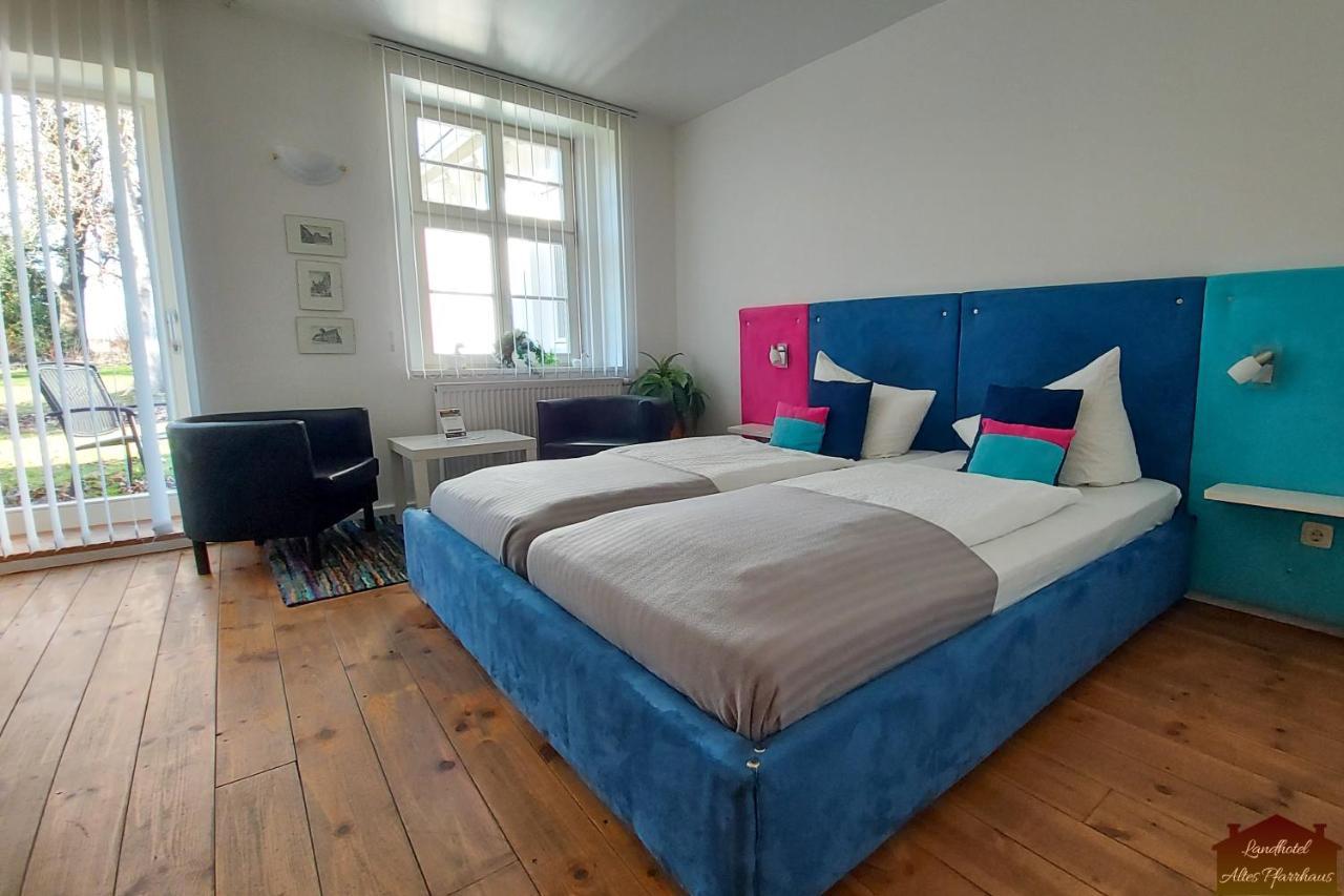 Hotelpension Pfarrhaus Alt Schwerin Esterno foto