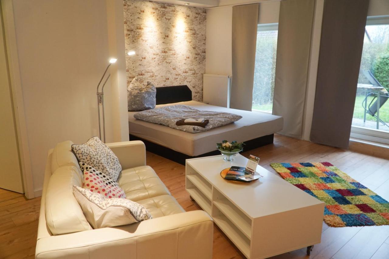 Hotelpension Pfarrhaus Alt Schwerin Esterno foto